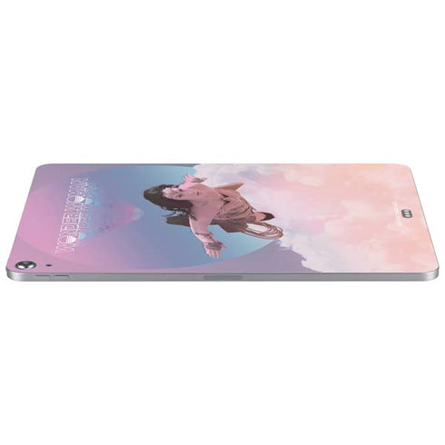 Wonder Woman 1984 (2020) Flying Pose Apple iPad Air Skin