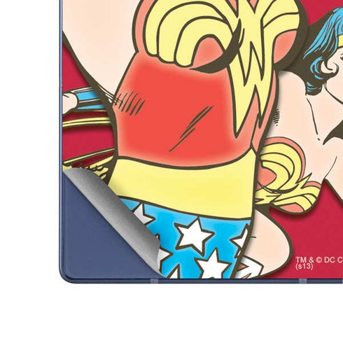 DC Comics Wonder Woman Vintage Action pose Galaxy Z Fold6 Skin