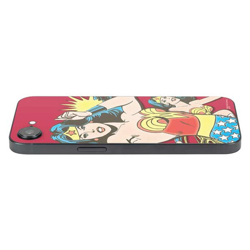 DC Comics Wonder Woman Vintage Action pose iPhone 16e Skin