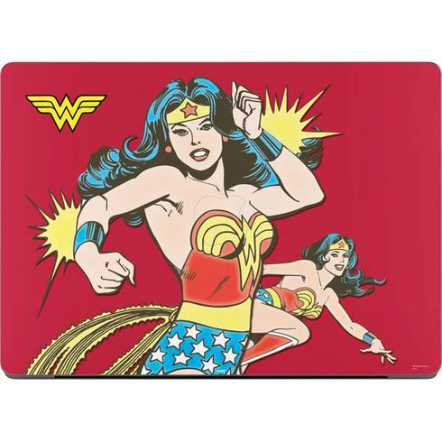 DC Comics Wonder Woman Vintage Action pose Apple MacBook Pro 14-inch Skin