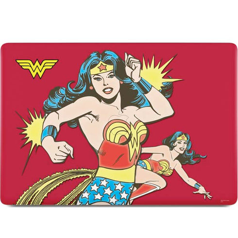 DC Comics Wonder Woman Vintage Action pose MacBook Skins