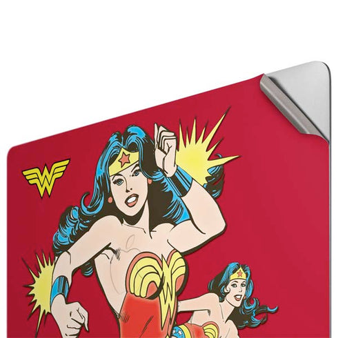 DC Comics Wonder Woman Vintage Action pose Apple MacBook Pro 16-inch Skin