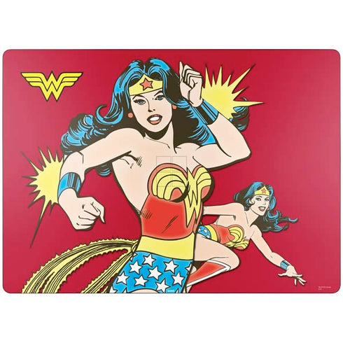 DC Comics Wonder Woman Vintage Action pose Surface Laptop 7 13.8in Skin