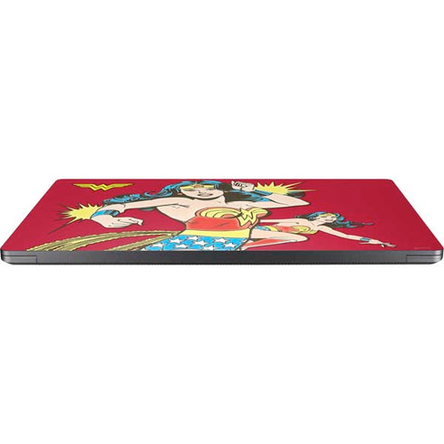 DC Comics Wonder Woman Vintage Action pose Surface Laptop 7 15in Skin