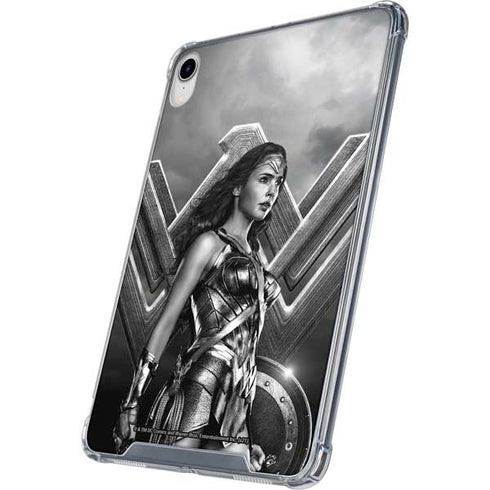 The Justice League (2017) Wonder Woman Poster iPad 11th Gen (2025) Clear Case