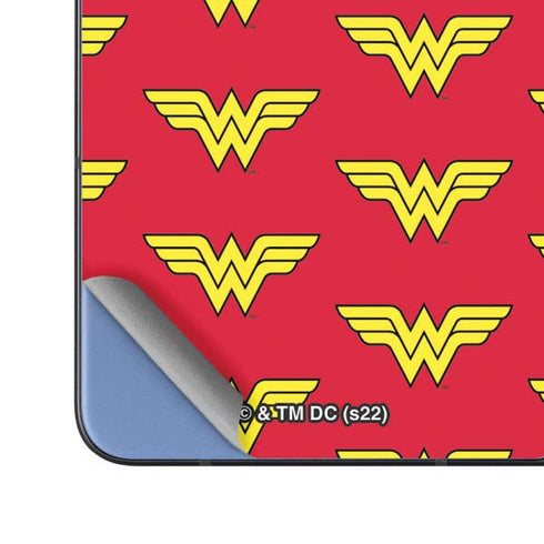DC Comics Wonder Woman Logo Pattern Galaxy Z Fold5 5G Skin