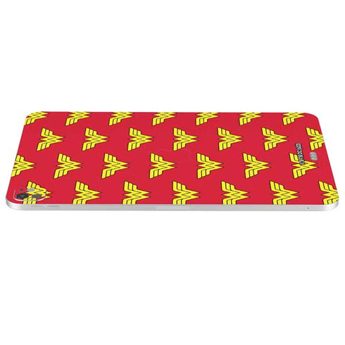 DC Comics Wonder Woman Logo Pattern iPad Pro 13in M4 (2024) Skin