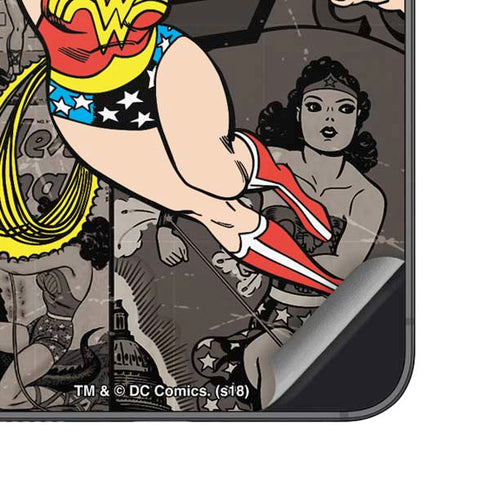 DC Comics Wonder Woman Vintage pose pattern Galaxy S25 Plus Skin