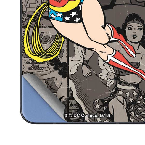 DC Comics Wonder Woman Vintage pose pattern Galaxy Z Fold5 5G Skin