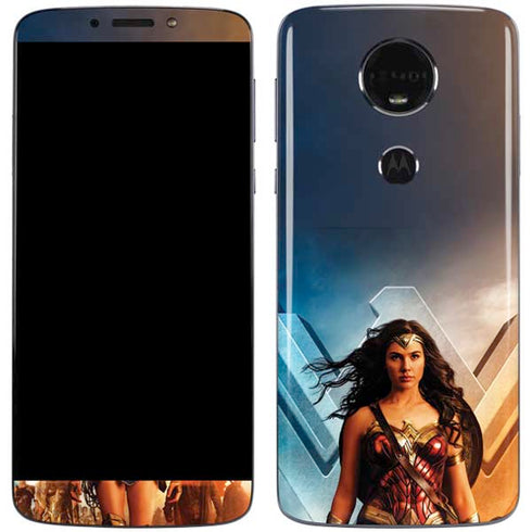 DC Comics Wonder Woman Main characters Poster Moto E5 Plus Skin