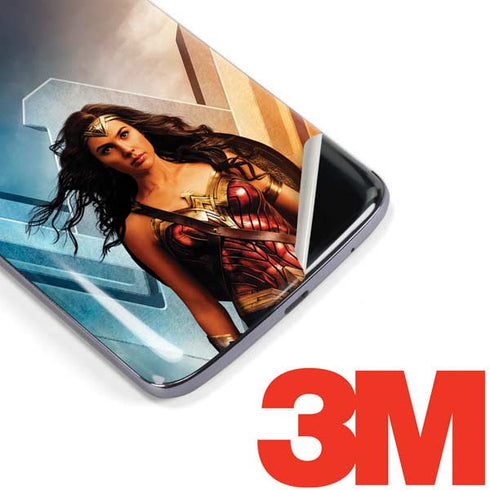 DC Comics Wonder Woman Main characters Poster Moto E5 Plus Skin