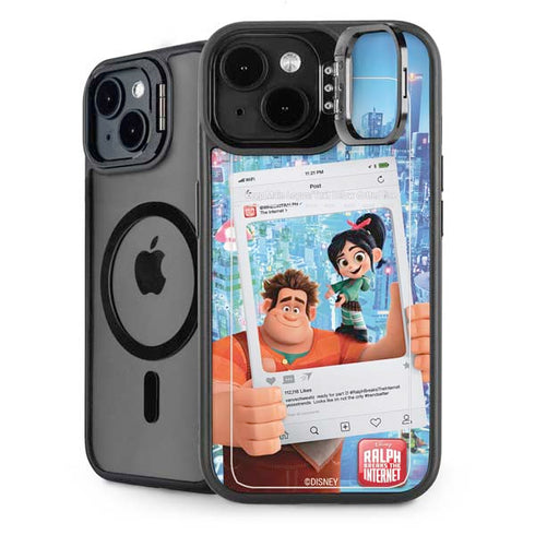 Disney Wreck-it Ralph and Vanellope Instagram Pose iPhone 15 Plus Kickstand Case