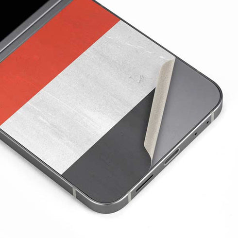 Yemen Flag Distressed Galaxy Z Flip6 Skin