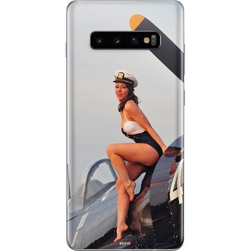 1940s Navy Pin-Up Girl On Corsair Fighter Plane Galaxy S10 Plus Skin