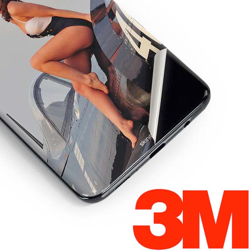1940s Navy Pin-Up Girl On Corsair Fighter Plane Galaxy S10 Skin
