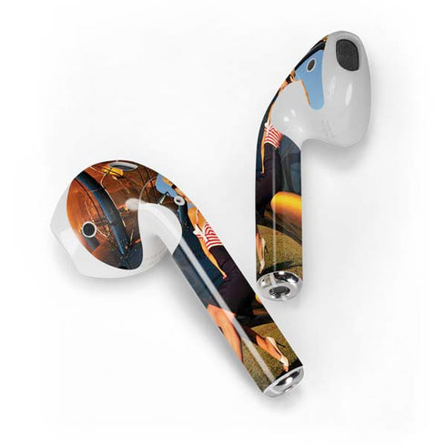 1940s Pin-Up On Stearman Biplane Apple AirPods Skin