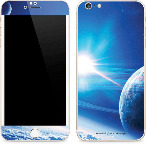 View of a Planet as it Looms in Close Orbit and with Rings iPhone 6/6s Plus Skin