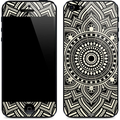Finding Center iPhone 5/5s/5SE Skin