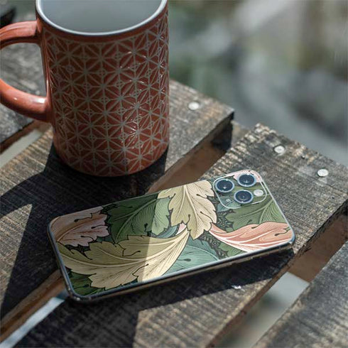 William Morris Acanthus iPhone 11 Pro Skin