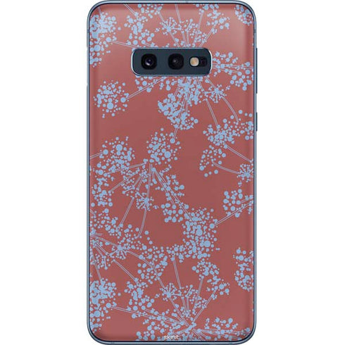 Airy Blue Floral Galaxy S10e Skin