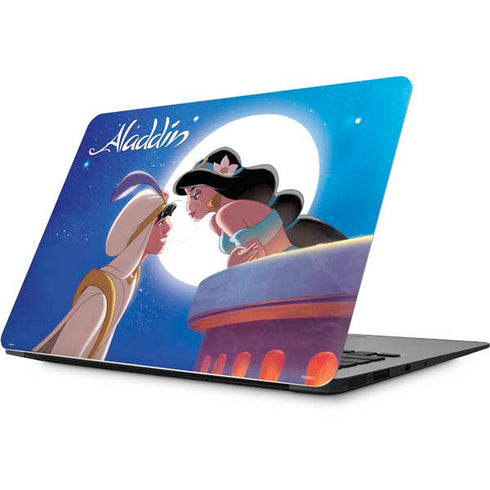 Disney Aladdin and Princess Jasmine Kiss Apple MacBook Skin
