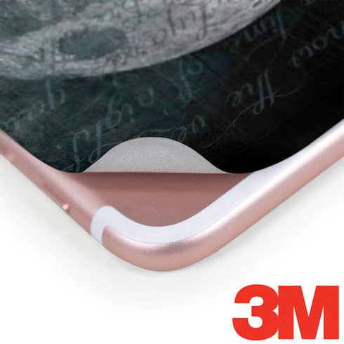 Alchemy Carta Ravens Curse iPhone 8 Plus Skin