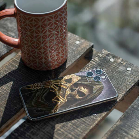 Alchemy Carta Reapers Ace iPhone 11 Pro Skin