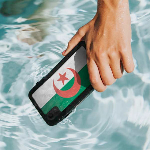Algeria Flag Distressed iPhone XR Waterproof Case