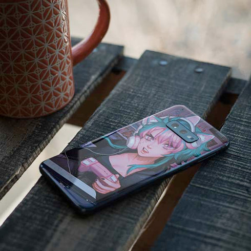Anime Catgirl Gamer Nerd by Ivy Dolamore Galaxy S10e Skin