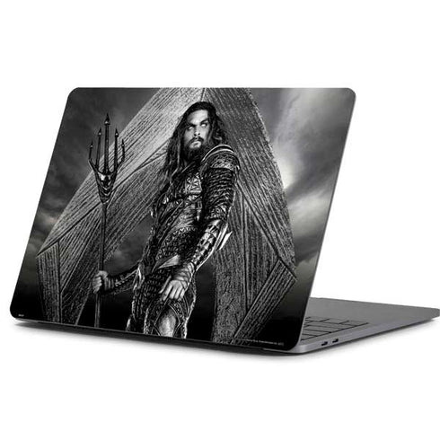 The Justice League (2017) Aquaman Poster Apple MacBook Pro 13-inch Skin
