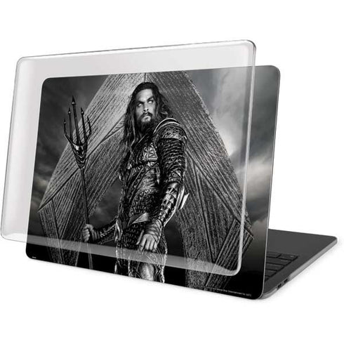 The Justice League (2017) Aquaman Poster MacBook Pro 13in (2020) Case plus Skin