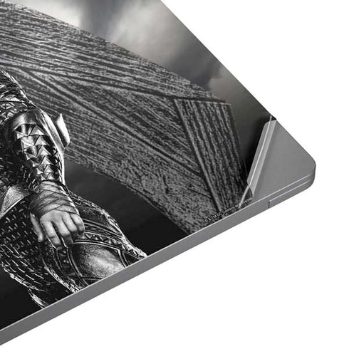 The Justice League (2017) Aquaman Poster Universal Laptop 16.6in (13.4 x 9.7in) Skin