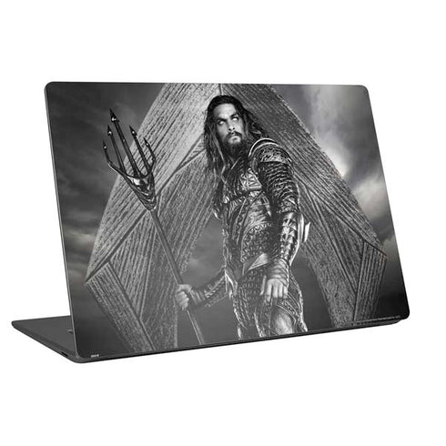 The Justice League (2017) Aquaman Poster Universal Laptop 16in (13 x 9.4in) Skin