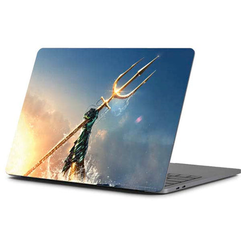 DC Comics Aquaman Movie Poster Trident Apple MacBook Pro 13-inch Skin