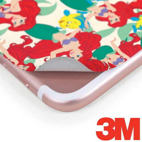 Disney The Little Mermaid Ariel and Flounder Pattern iPhone 8 Plus Skin