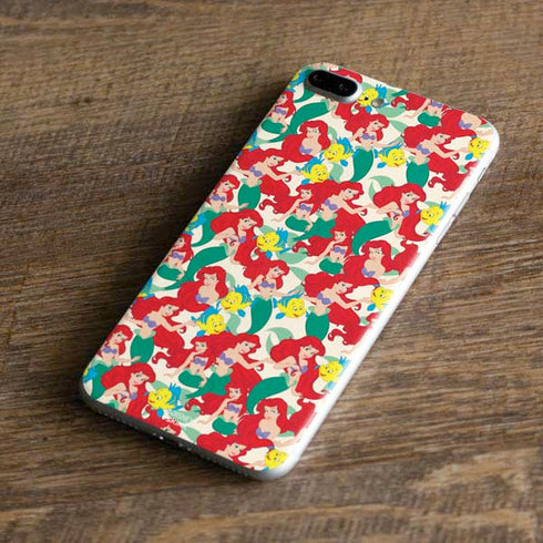 Disney The Little Mermaid Ariel and Flounder Pattern iPhone 8 Plus Skin