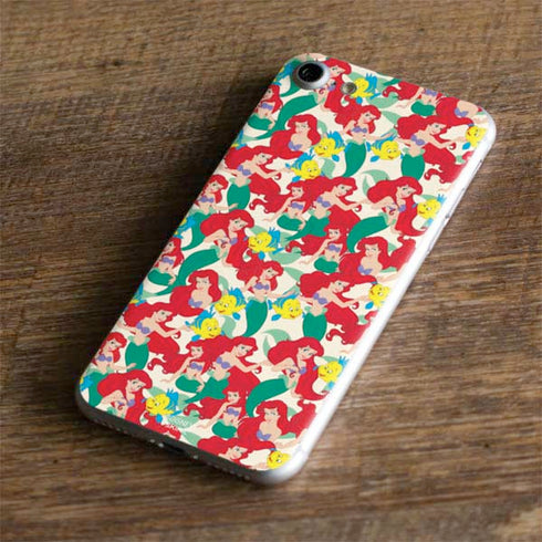 Disney The Little Mermaid Ariel and Flounder Pattern iPhone 8 Skin