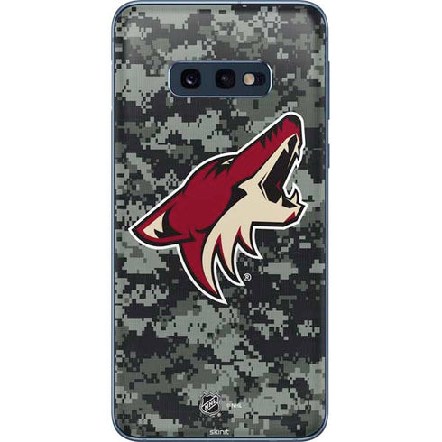 NHL Arizona Coyotes Camo Galaxy S10e Skin