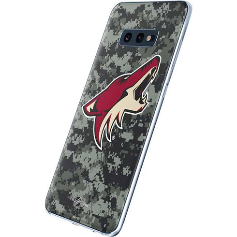NHL Arizona Coyotes Camo Galaxy S10e Skin