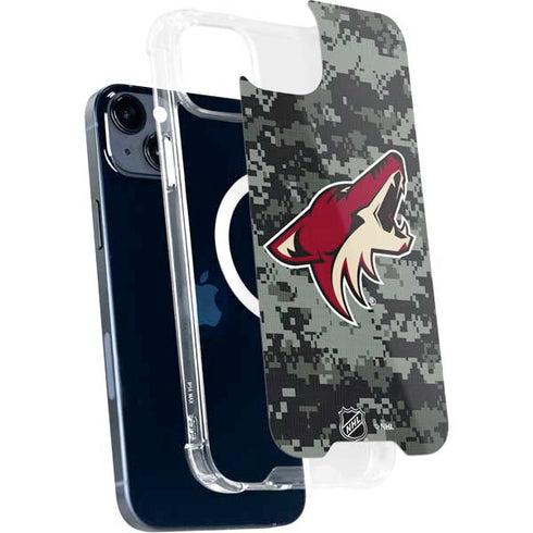 NHL Arizona Coyotes Camo iPhone 15 Plus MagSafe Case