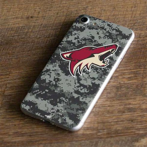 NHL Arizona Coyotes Camo iPhone 7 Skin