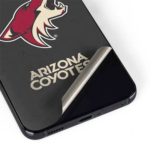 NHL Arizona Coyotes Distressed Galaxy S22 Plus Skin