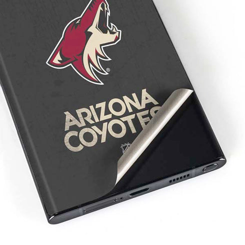NHL Arizona Coyotes Distressed Galaxy S23 Ultra Skin