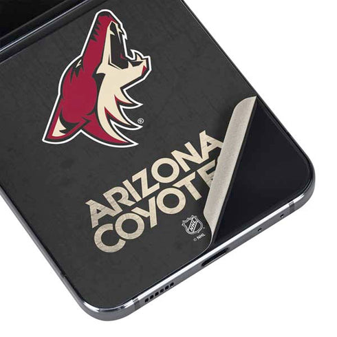 NHL Arizona Coyotes Distressed Galaxy Z Flip5 5G Skin