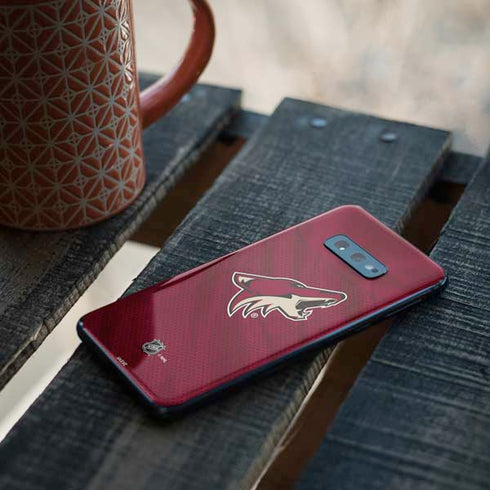 NHL Arizona Coyotes Home Jersey Galaxy S10e Skin