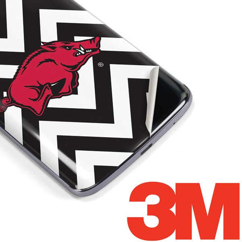 University of Arkansas-Fayetteville Chevron Print Moto E5 Plus Skin
