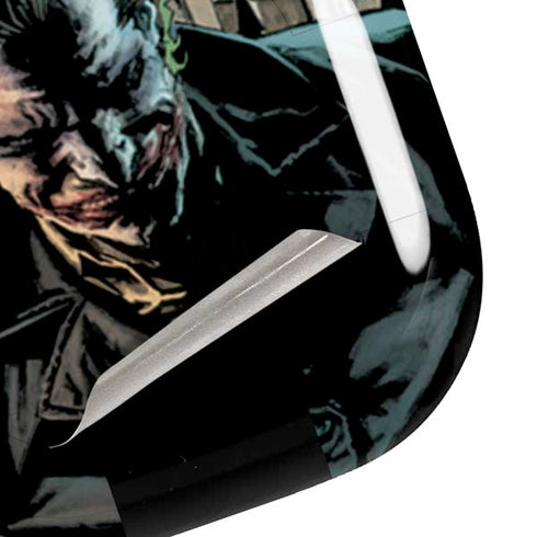 DC Comics The Joker Walking Dark Grounds Comic Art By Lee Bermejo Galaxy Buds Pro Skin