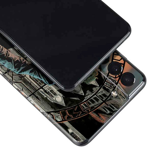 DC Comics The Joker Walking Dark Grounds Comic Art By Lee Bermejo Galaxy S21 5G Skin