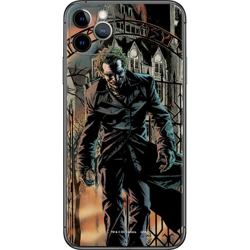 DC Comics The Joker Walking Dark Grounds Comic Art By Lee Bermejo iPhone 11 Pro Max Skin