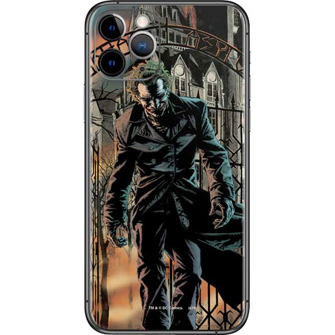 DC Comics The Joker Walking Dark Grounds Comic Art By Lee Bermejo iPhone 11 Pro Skin